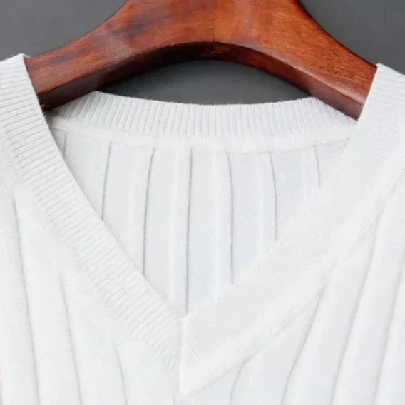 Cole | Men’s Slim Ribbed V-Neck Knit
