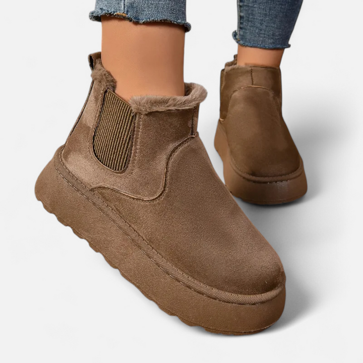 Elvaria | Women’s Chelsea Ankle Boots