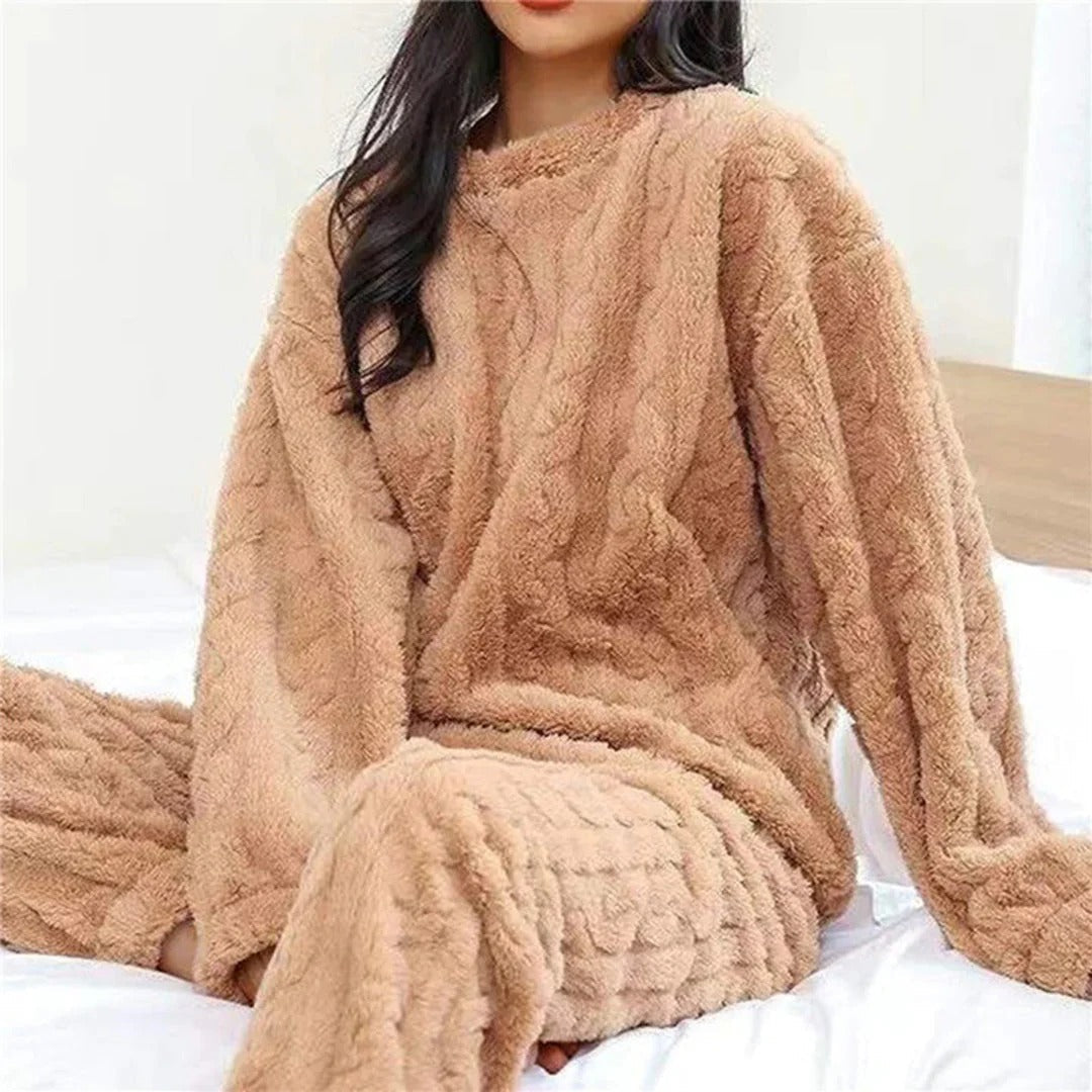Serenila | Women’s Cable Knit Pajama Set